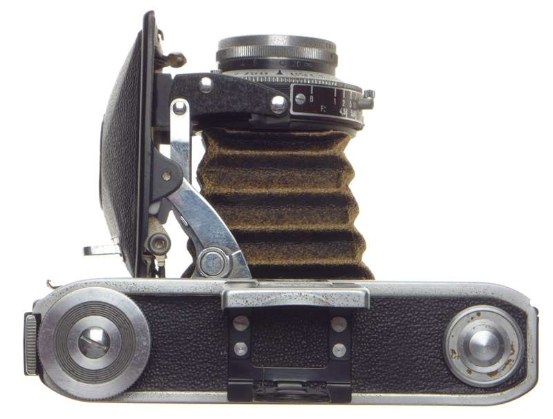 VOIGTLANDER Bessa 66 vintage film camera Vaskar 1:4.5 f=75mm lens Prontor-S shutter - Voigtlander
