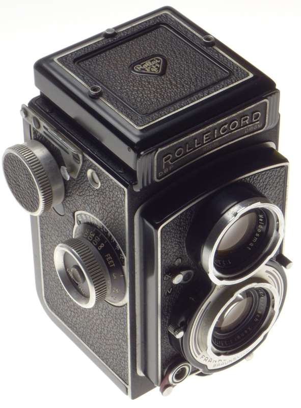 Rolleicord TLR 120 roll film medium format Rolleiflex type camera Xenar 3.5 f=75mm Schneider lens