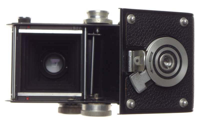 Rolleicord TLR 120 roll film medium format Rolleiflex type camera Xenar 3.5 f=75mm Schneider lens