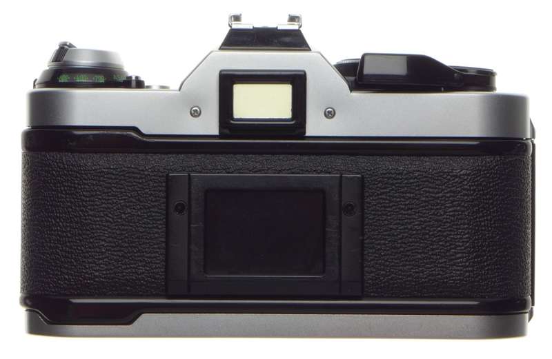 CANON AE-1 PROGRAM chrome 35mm SLR film camera with FD 50 1:1.8 lens with cap - Canon