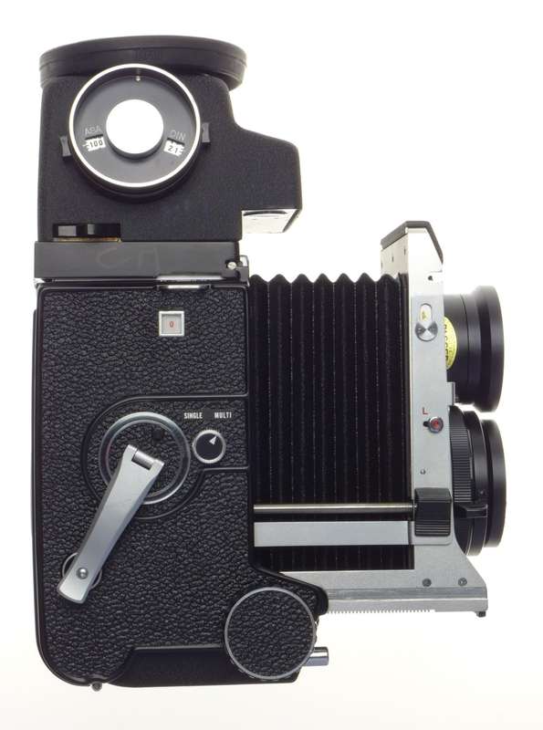 MAMIYA C330 Professional F medium format TLR film camera MINT 2.8 f=80mm lens - Mamiya