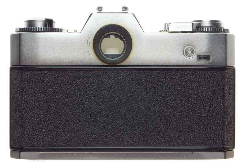IKAREX 35 S Zeiss Ikon TESSAR 2.8/50 lens SLR German camera f=50mm coated vintage glass