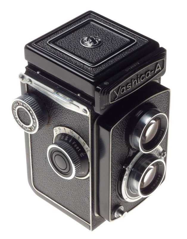 YASHICA A TLR Medium format vintage film camera YASHIMAR 3.5 f=80mm coated lens cased - Yashica