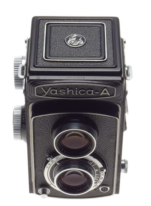 YASHICA A TLR Medium format vintage film camera YASHIMAR 3.5 f=80mm coated lens cased - Yashica