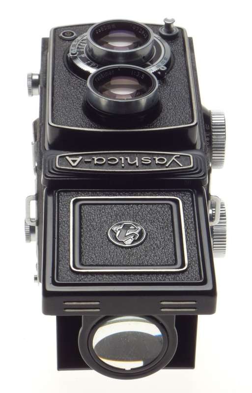 YASHICA A TLR Medium format vintage film camera YASHIMAR 3.5 f=80mm coated lens cased - Yashica