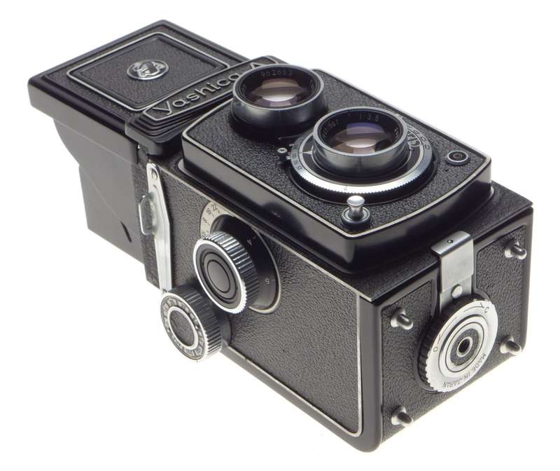 YASHICA A TLR Medium format vintage film camera YASHIMAR 3.5 f=80mm coated lens cased - Yashica