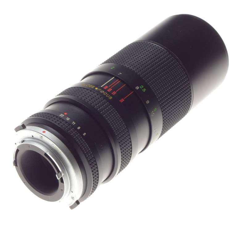 VIVITAR 100-300mm 1:5 Vintage SLR camera zoom lens with Olympus OM mount - Vivitar