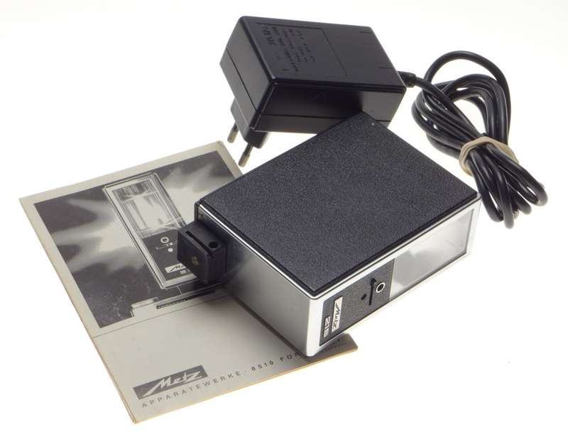METZ 215 Mecablitz L22C vintage camera flash hot shoe mount with charger manual