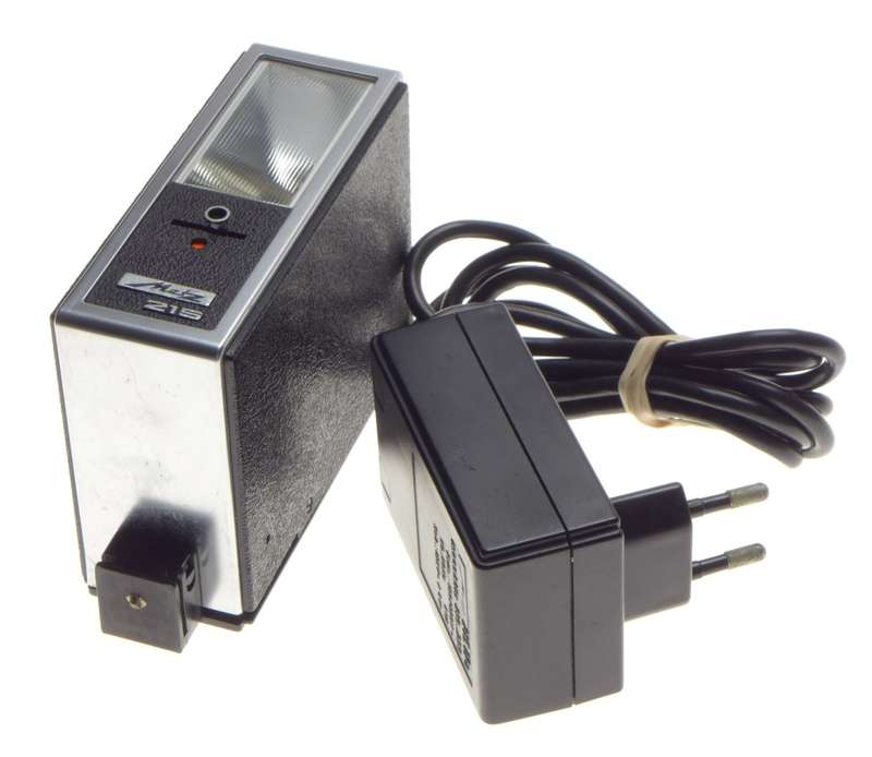 METZ 215 Mecablitz L22C vintage camera flash hot shoe mount with charger manual