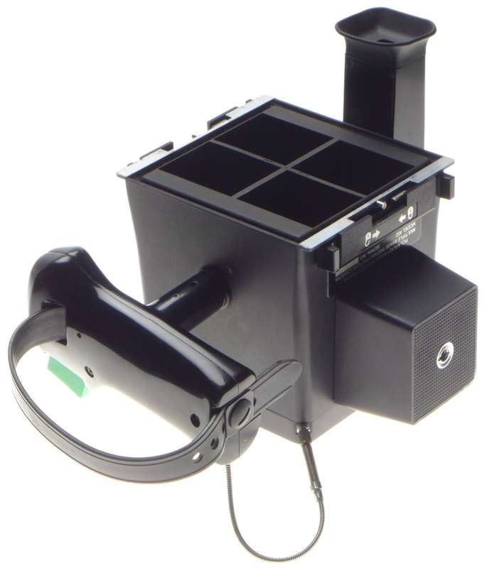 POLAROID Miniportrait instant camera shoots 4 shots at once with grip and release cable