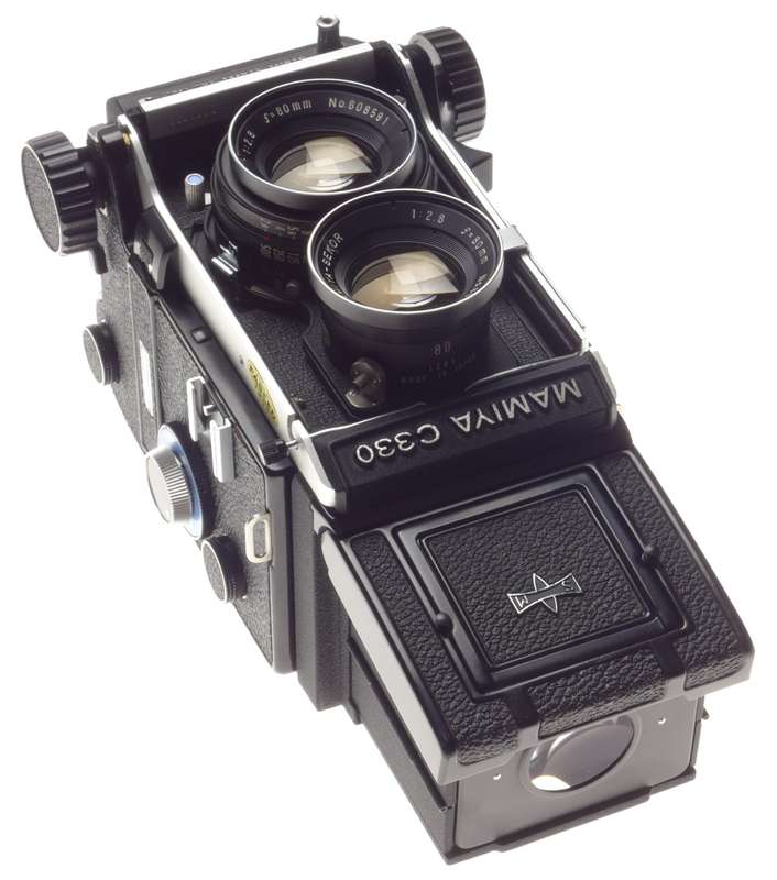 MAMIYA C330 Professional F TLR medium format camera Mamiya-Sekor 2.8 f=80mm blue dot lens with cap -