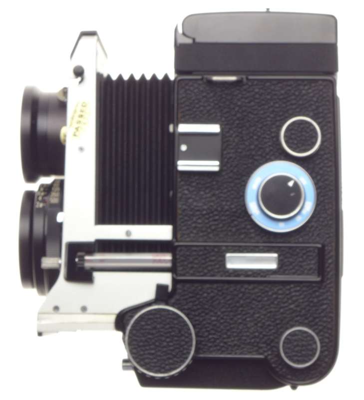 MAMIYA C330 Professional F TLR medium format camera Mamiya-Sekor 2.8 f=80mm blue dot lens with cap -