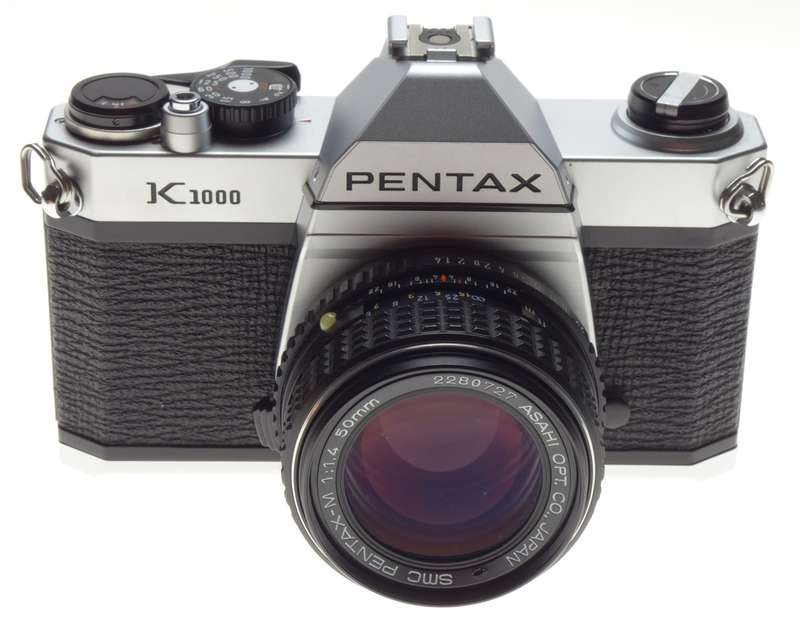 K1000 PENTAX chrome SLR 35mm vintage film camera with SMC-Pentax-M 1:1.4 f=50mm Fast lens - Pentax