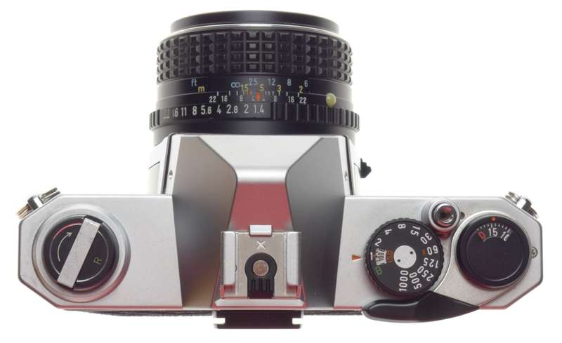 K1000 PENTAX chrome SLR 35mm vintage film camera with SMC-Pentax-M 1:1.4 f=50mm Fast lens - Pentax
