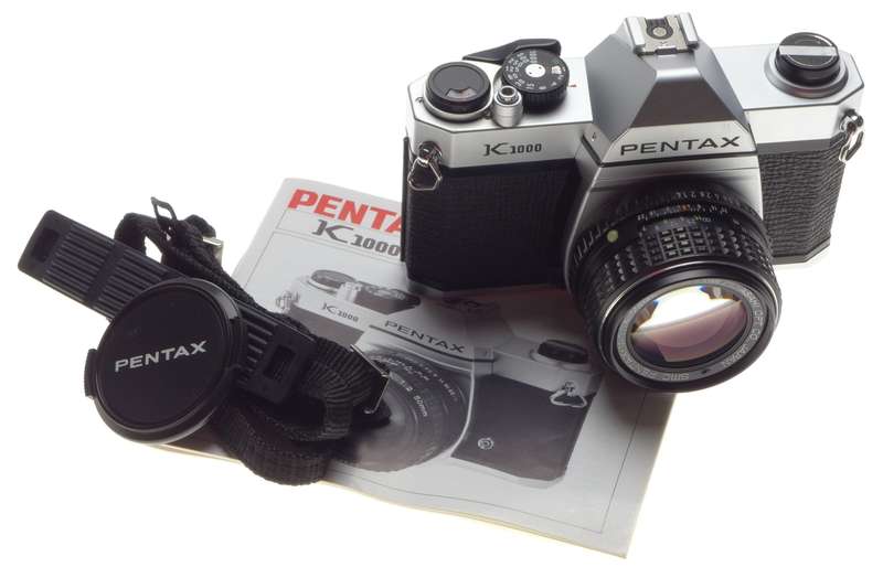 K1000 PENTAX chrome SLR 35mm vintage film camera with SMC-Pentax-M 1:1.4 f=50mm Fast lens - Pentax