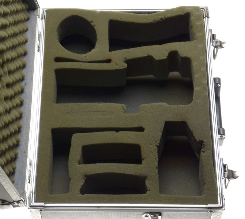 Mamiya RB67 original alluminum camera travel flight case padded lightly used - Cases