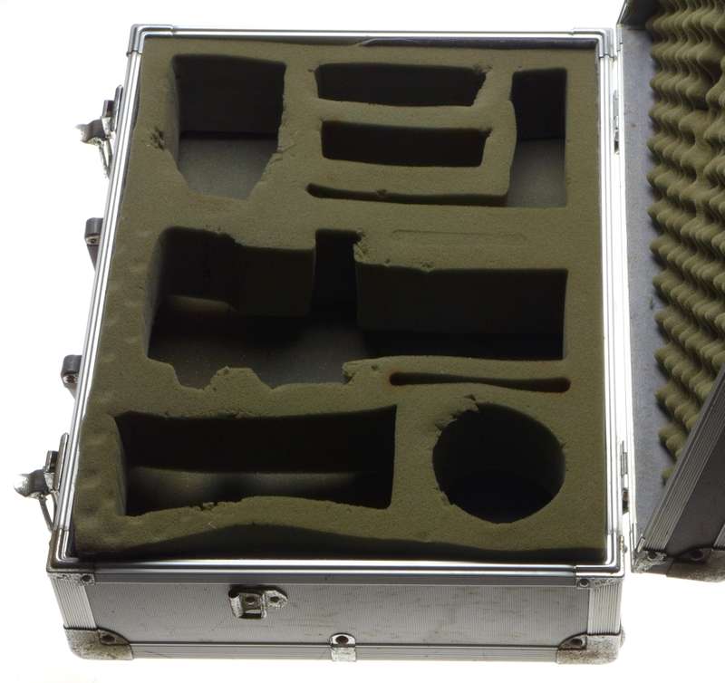 Mamiya RB67 original alluminum camera travel flight case padded lightly used - Cases