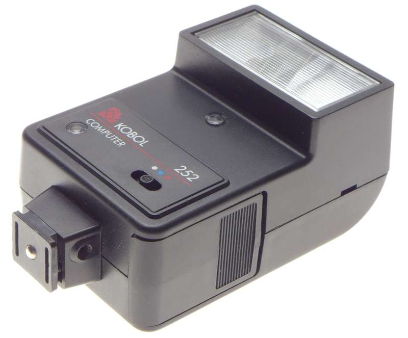 KOBUL 252 camera computer flash fits hot shoe for 35mm film vintage camera boxed