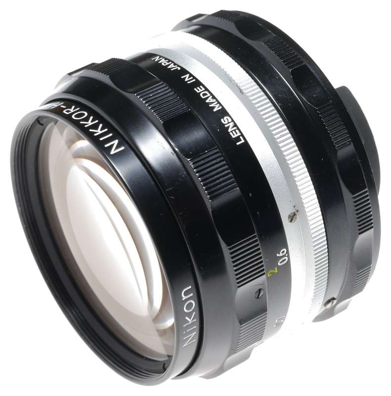 Nikkor-H Auto 1:3.5 f=28mm Vintage SLR film camera lens wide angle