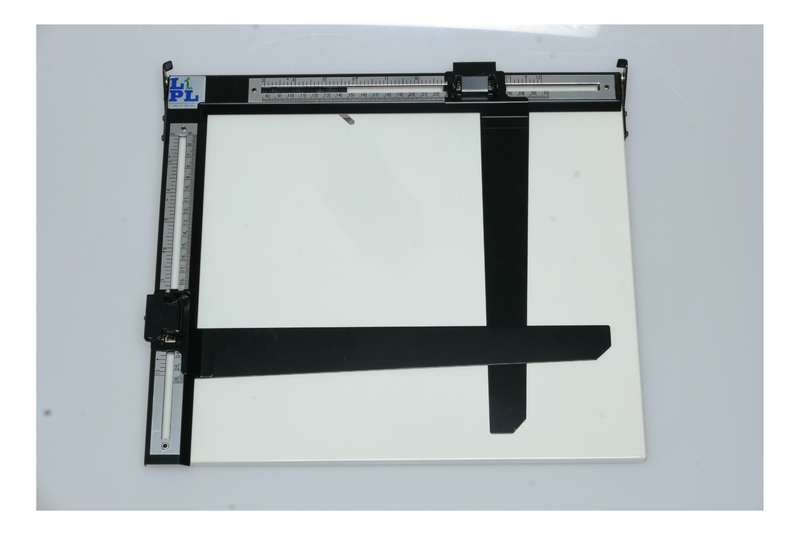 Easel Mask LPL boxed 26x30cm excellent dark room accessory