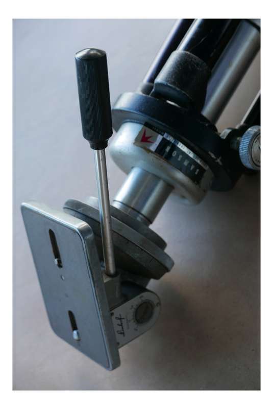 Samson vintage sturdy camera tripod with pan handle used