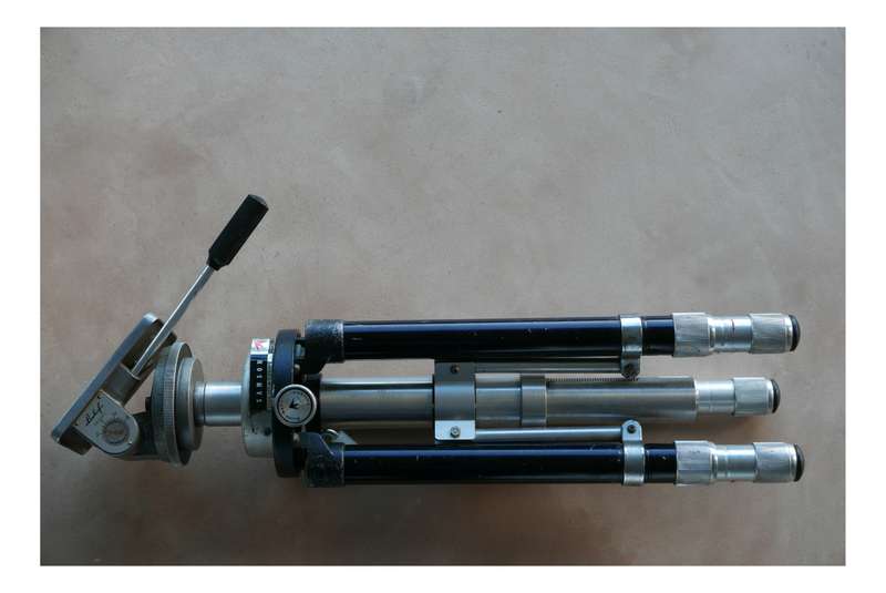 Samson vintage sturdy camera tripod with pan handle used