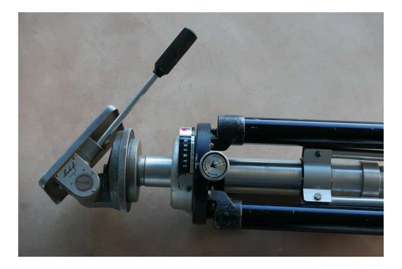 Samson vintage sturdy camera tripod with pan handle used