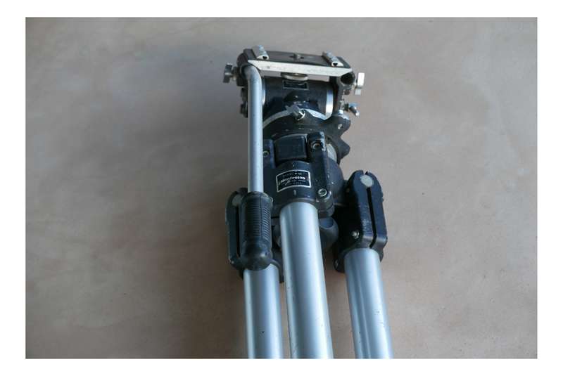 Muller Fuid head professional Manfrotto 132 vintage tripod
