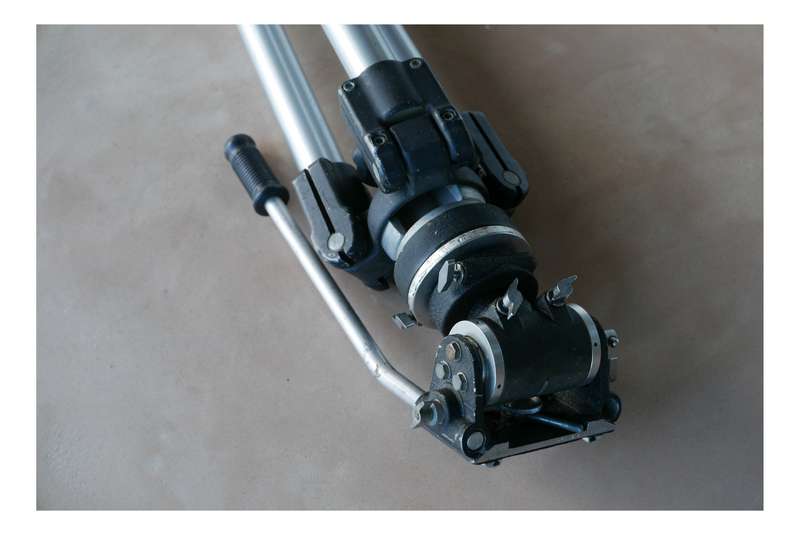 Muller Fuid head professional Manfrotto 132 vintage tripod