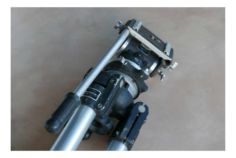 Muller Fuid head professional Manfrotto 132 vintage tripod