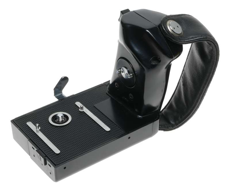 Mamiya Professional hand grip, wrist strap motorized C330 camera