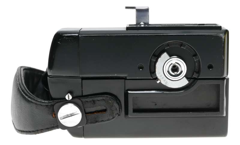 Mamiya Professional hand grip, wrist strap motorized C330 camera