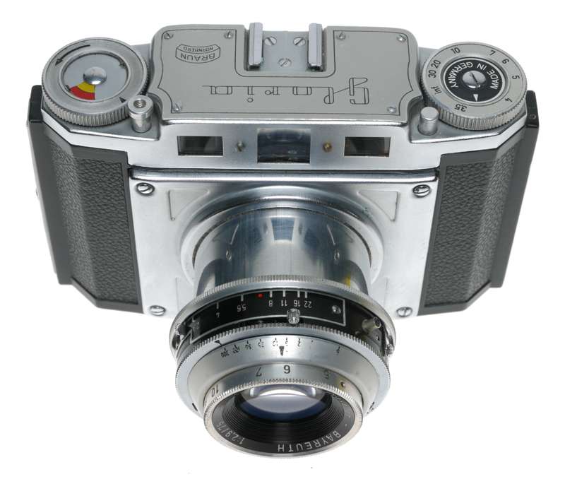 Braun Gloria Paxanar Bayreuth 1:2.9/75mm 120 film camera