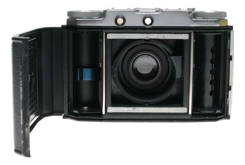 Braun Gloria Paxanar Bayreuth 1:2.9/75mm 120 film camera