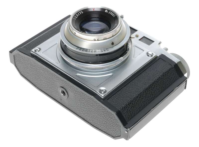 Braun Gloria Paxanar Bayreuth 1:2.9/75mm 120 film camera