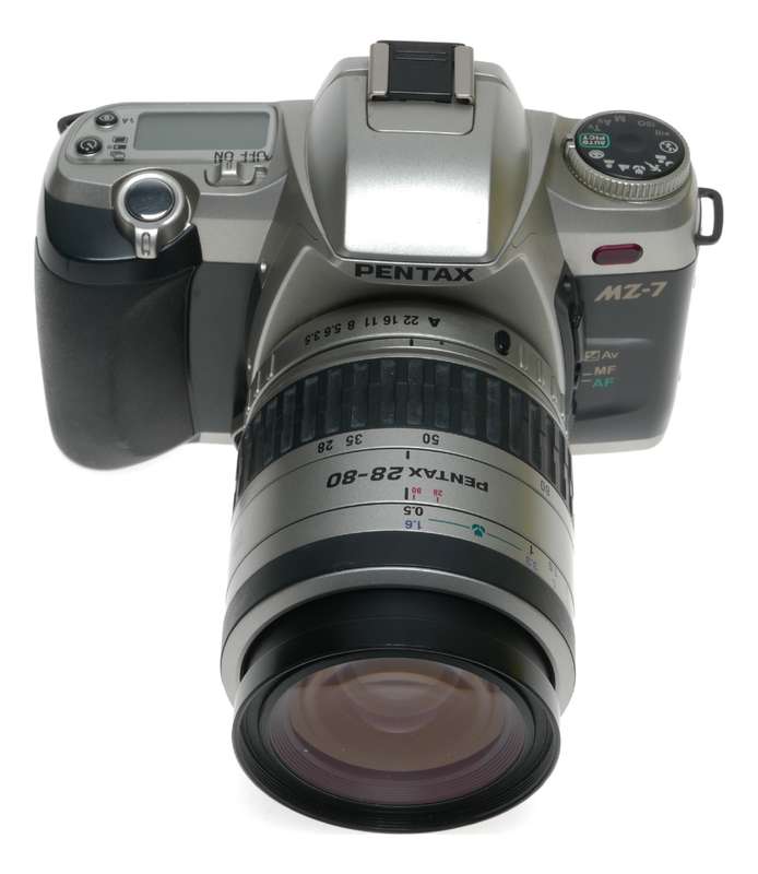 Pentax MZ-7 camera 28-80mm Zoom lens antique film camera 35mm MINT