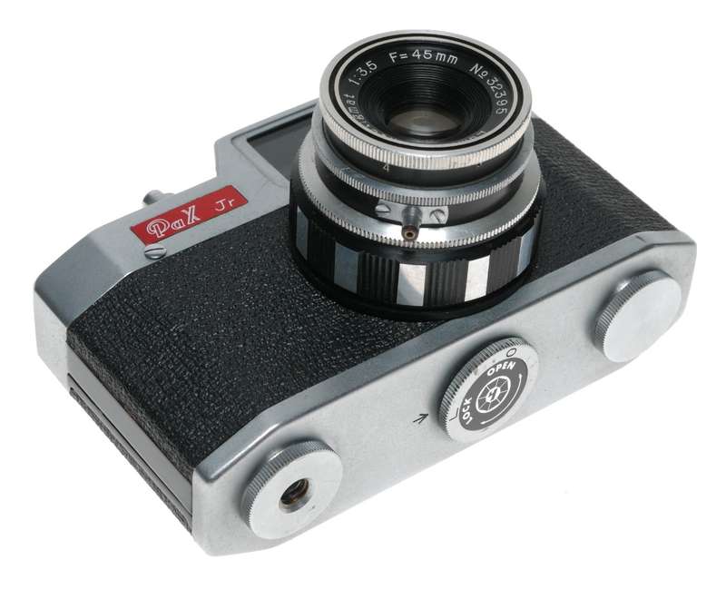 Pax Jr. Luminor Anastigmat 3.5 f=45mm subminiature film camera vintage