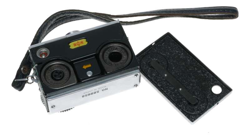 MAMIYA 16 Super Model III Spy camera with case