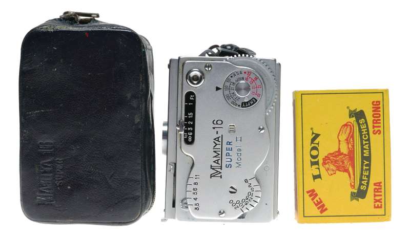 MAMIYA 16 Super Model III Spy camera with case