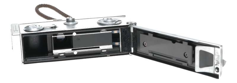 ROLLEI-16 Compact film camera Gossen Meter Tessar 2.8/25mm