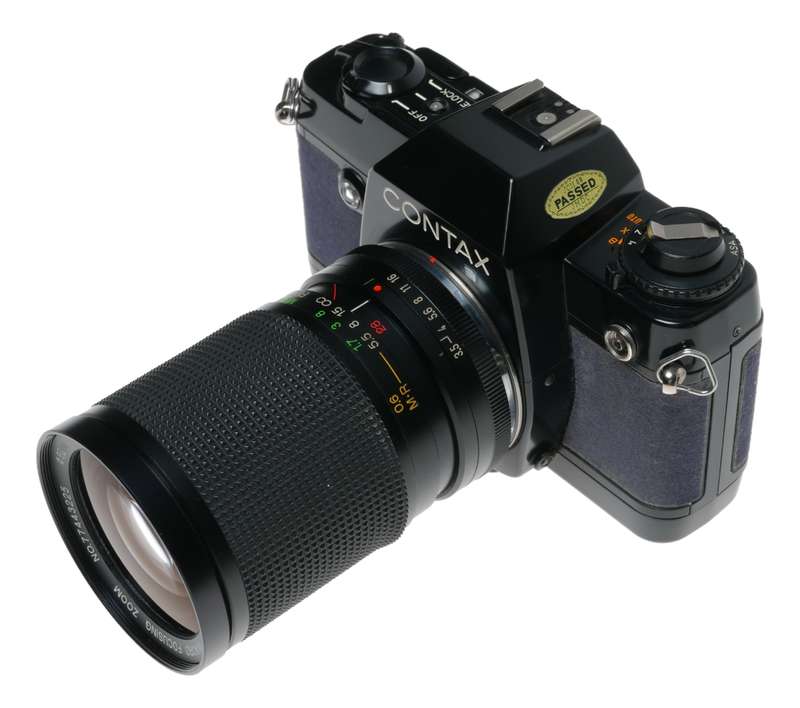 CONTAX 137 MD Quartz Vivitar 28-85mm MC Macro Focusing