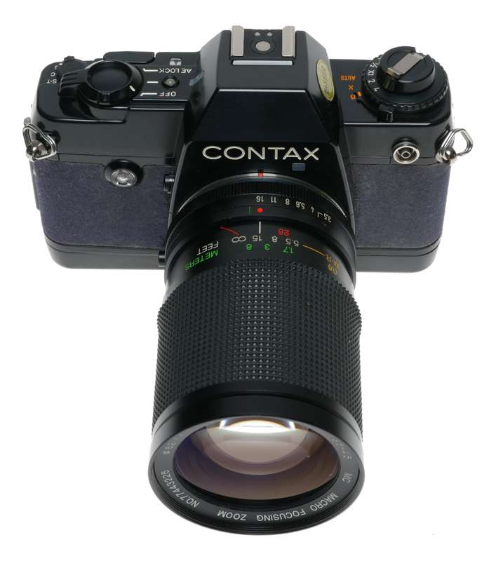 CONTAX 137 MD Quartz Vivitar 28-85mm MC Macro Focusing