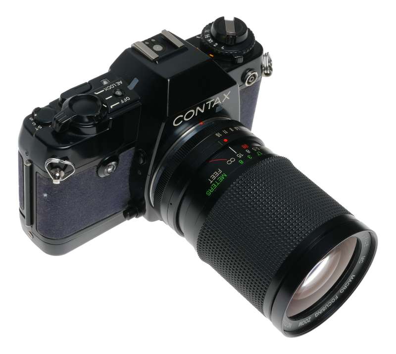 CONTAX 137 MD Quartz Vivitar 28-85mm MC Macro Focusing