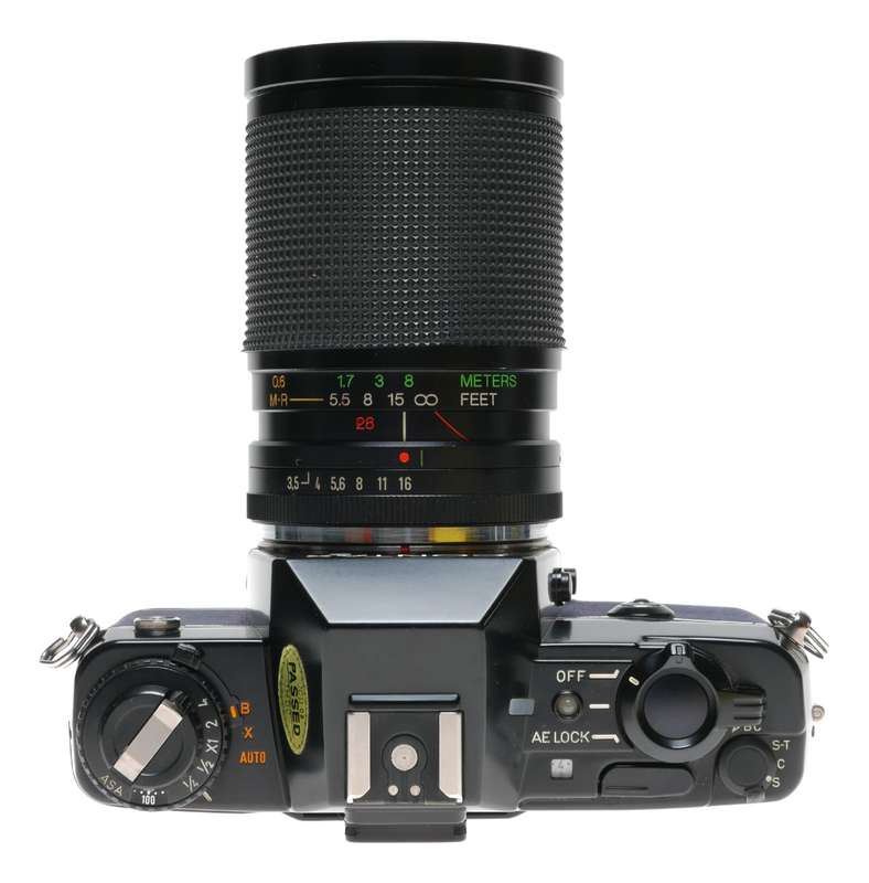 CONTAX 137 MD Quartz Vivitar 28-85mm MC Macro Focusing