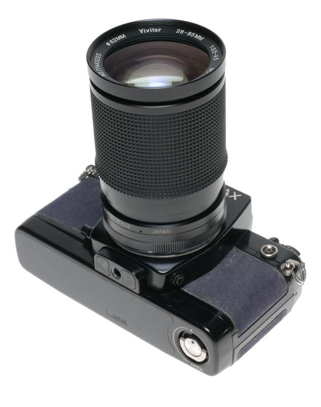CONTAX 137 MD Quartz Vivitar 28-85mm MC Macro Focusing