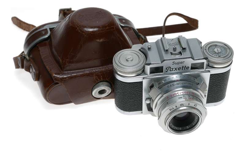 Braun Super Paxette E-Staeble-Kata 1:2.8/45 film camera with case