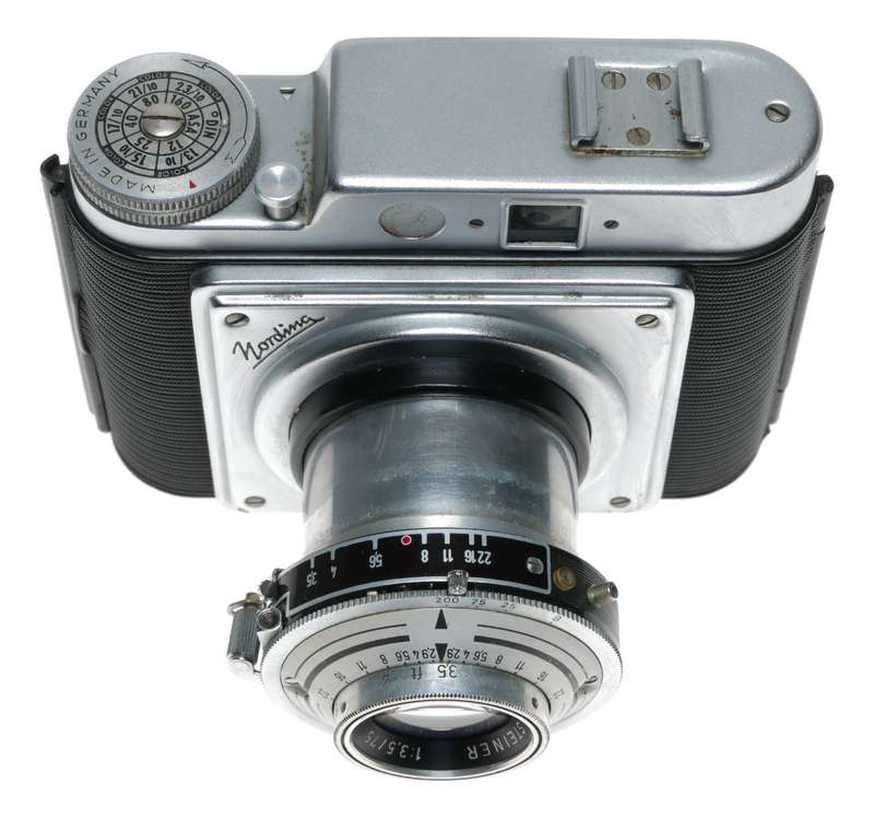 Nordina 120 film camera Bayreuth Steiner 1:3.5/75mm lens