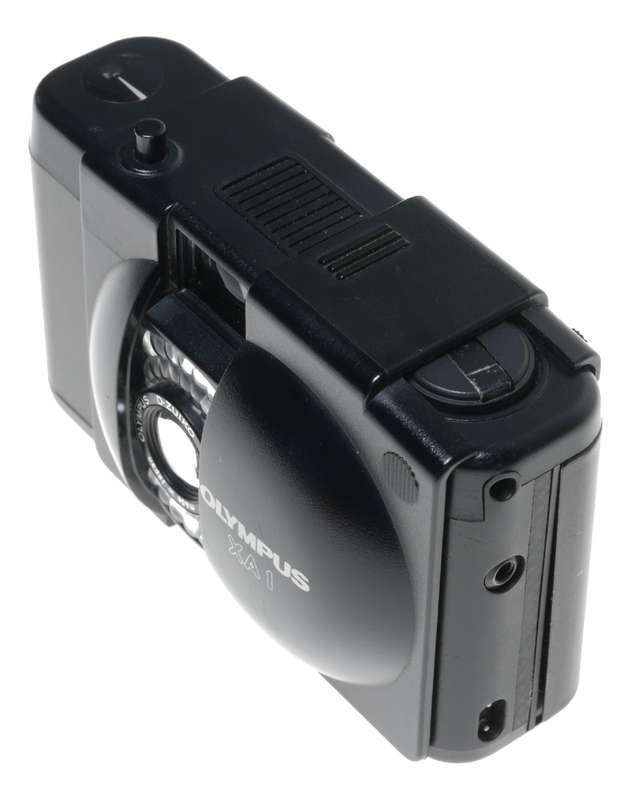 Olympus XA 1 compact camera 1:4 f35mm Zuiko lens - Olympus