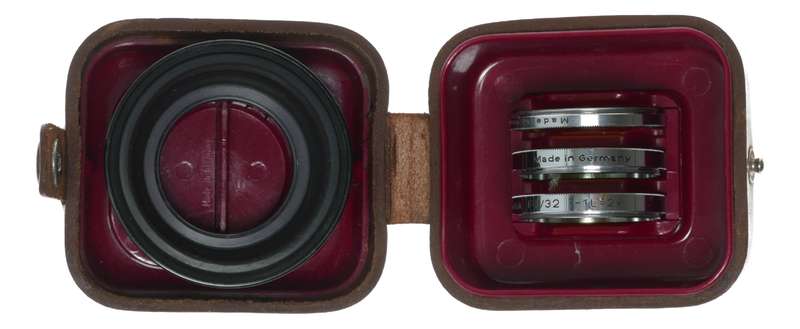 Kodak 32mm Filters Shade Hood in Leather Keeper for Retina Camera Lens