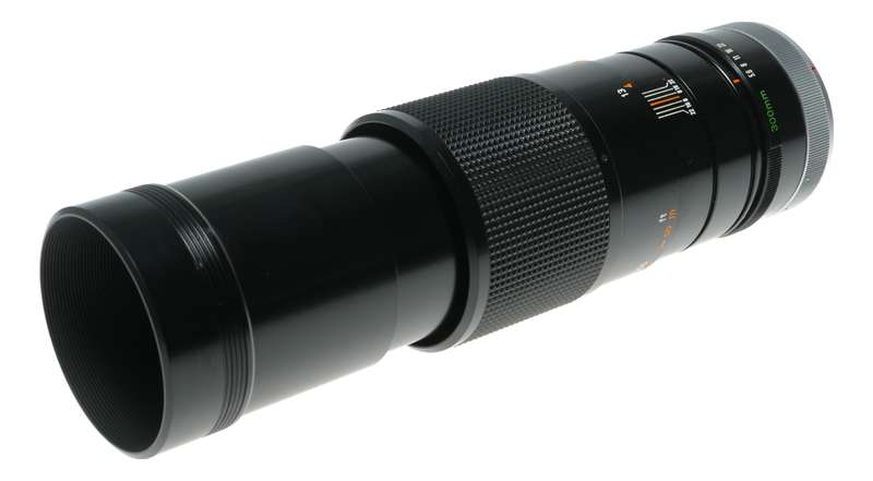 Canon FD 300mm 1:5.6 35mm Film Camera Tele Lens Caps Case